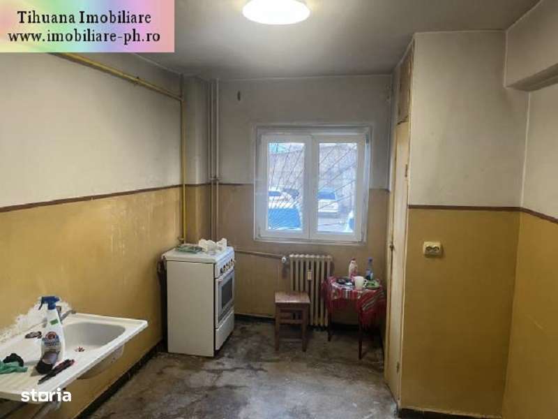 Apartament 4 camere de vanzare: Republicii-(Luminii),parter,cf.1A,boxa-6