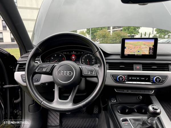 Audi A4 2.0 TDI Business Line S-line - 57