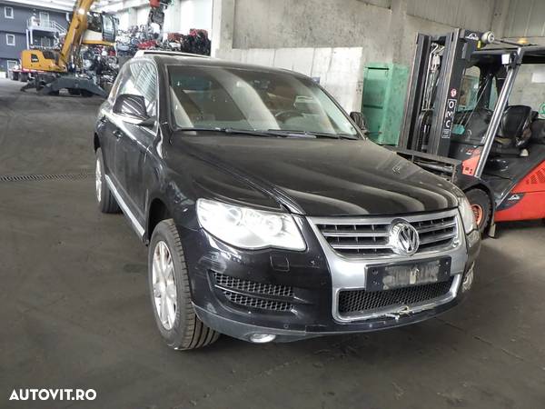 Dezmembrez VW Touareg  3.0 TDI , an 2009 cod motor CAS - 2