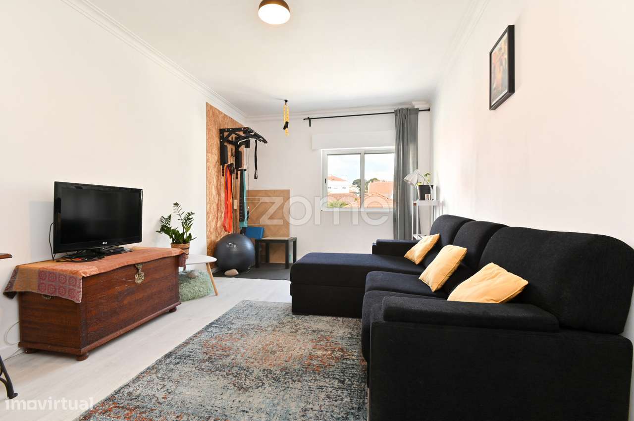 Apartamento T3 semi-remodelado em Algueirão, Sintra - Grande imagem: 4/19