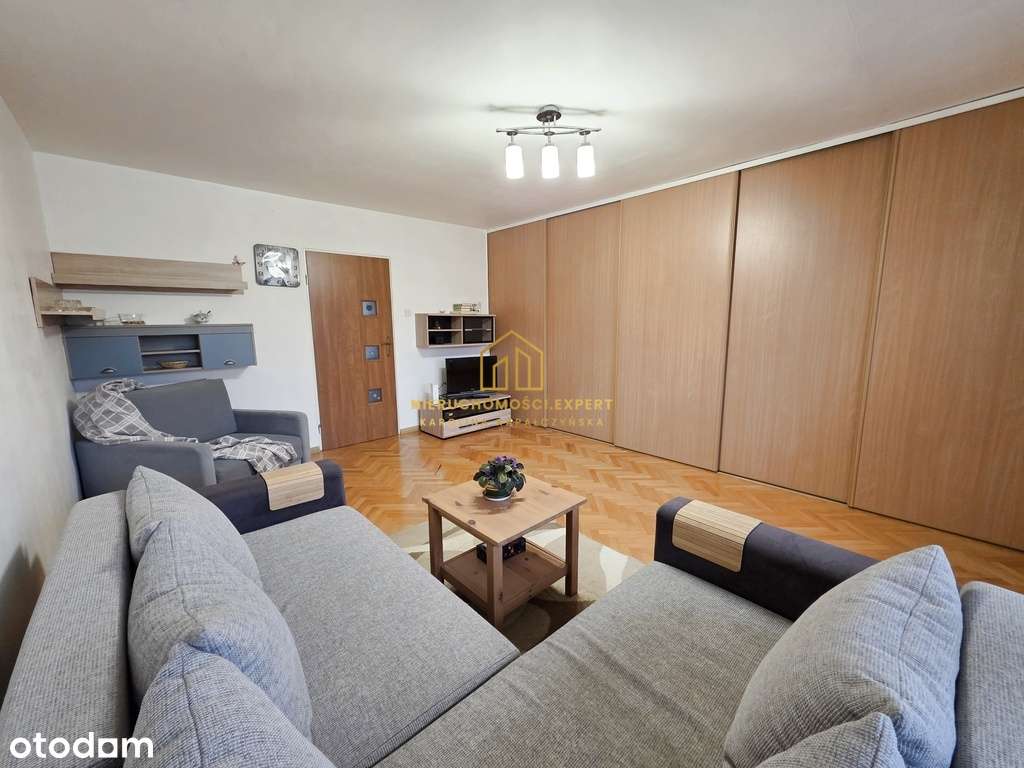 2 pokoje z dużym balkonem i piwnicą-3