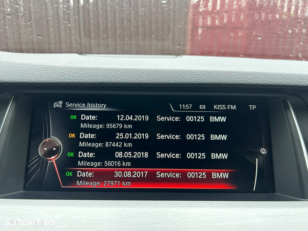 BMW Seria 5 520d xDrive Touring Aut. Luxury Line - 31