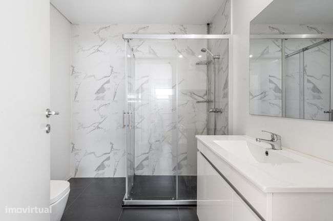 Moradia T4 com 2 Suites em Dume - Braga-16