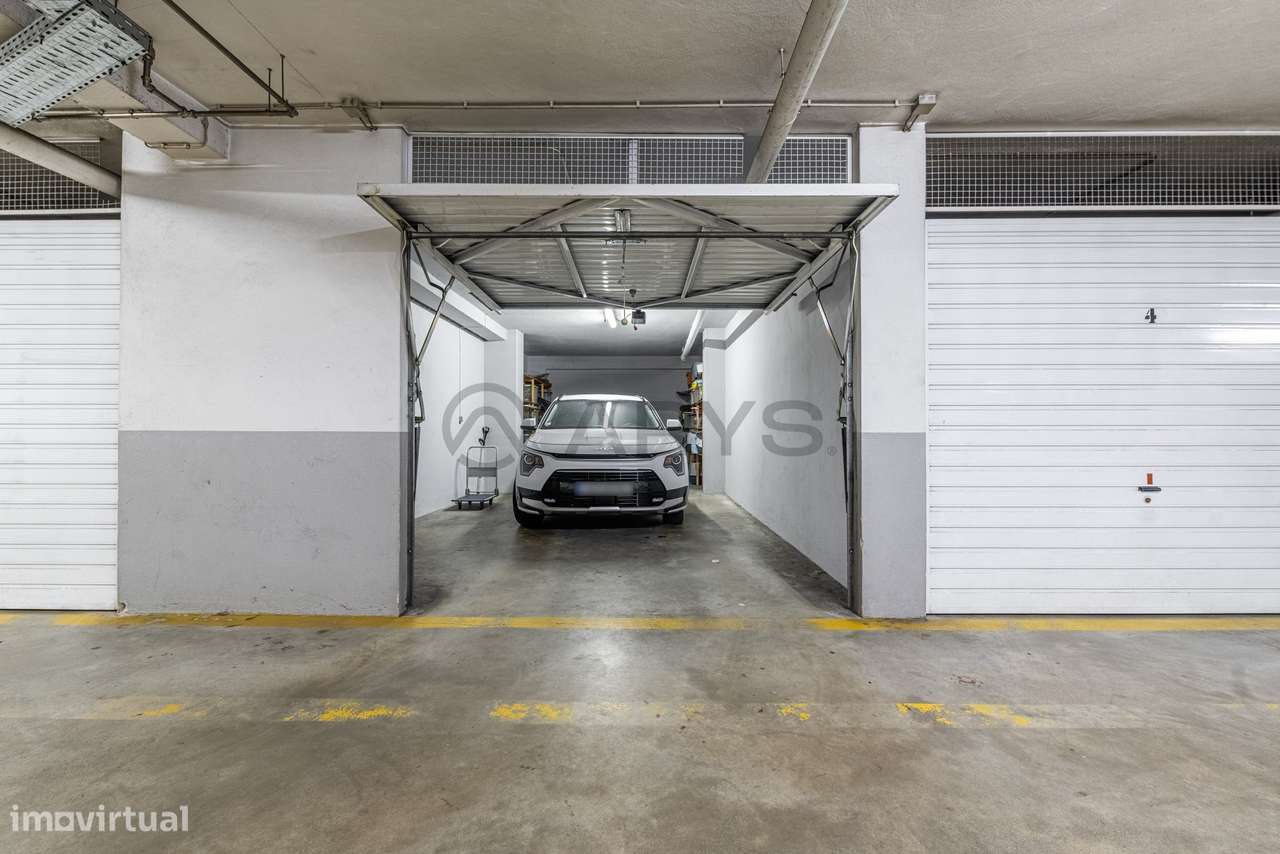 Apartamento T4 localizado no coração da cidade de Braga-22