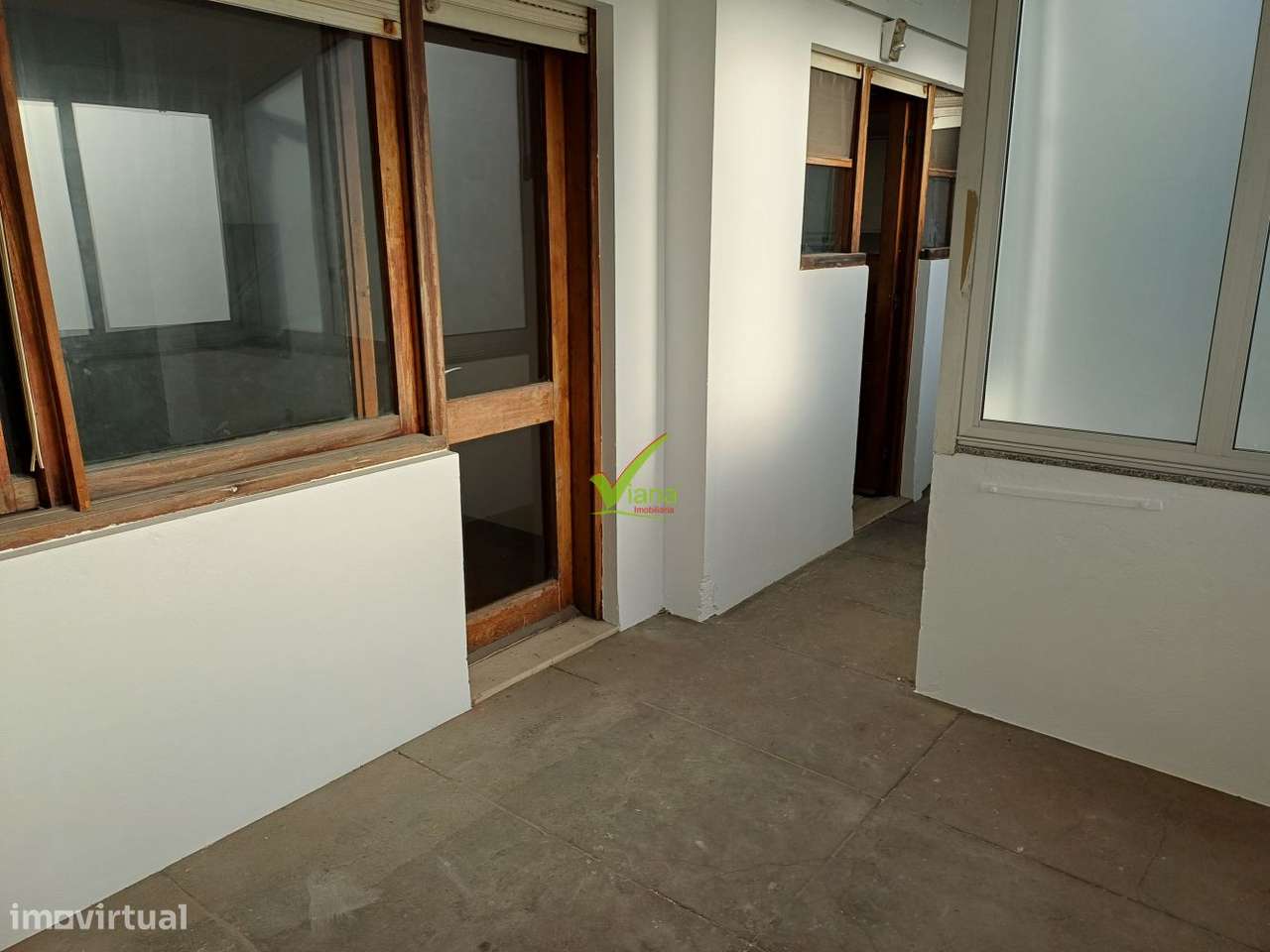 T. 3 a 50 metros da Praça do Almada-5