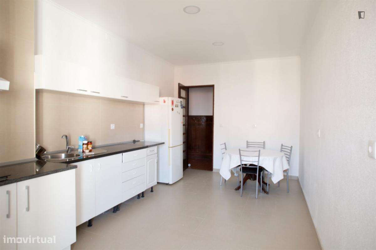 Quarto - localizado em Avenida da Liberdade Lisbon - Grande imagem: 5/10