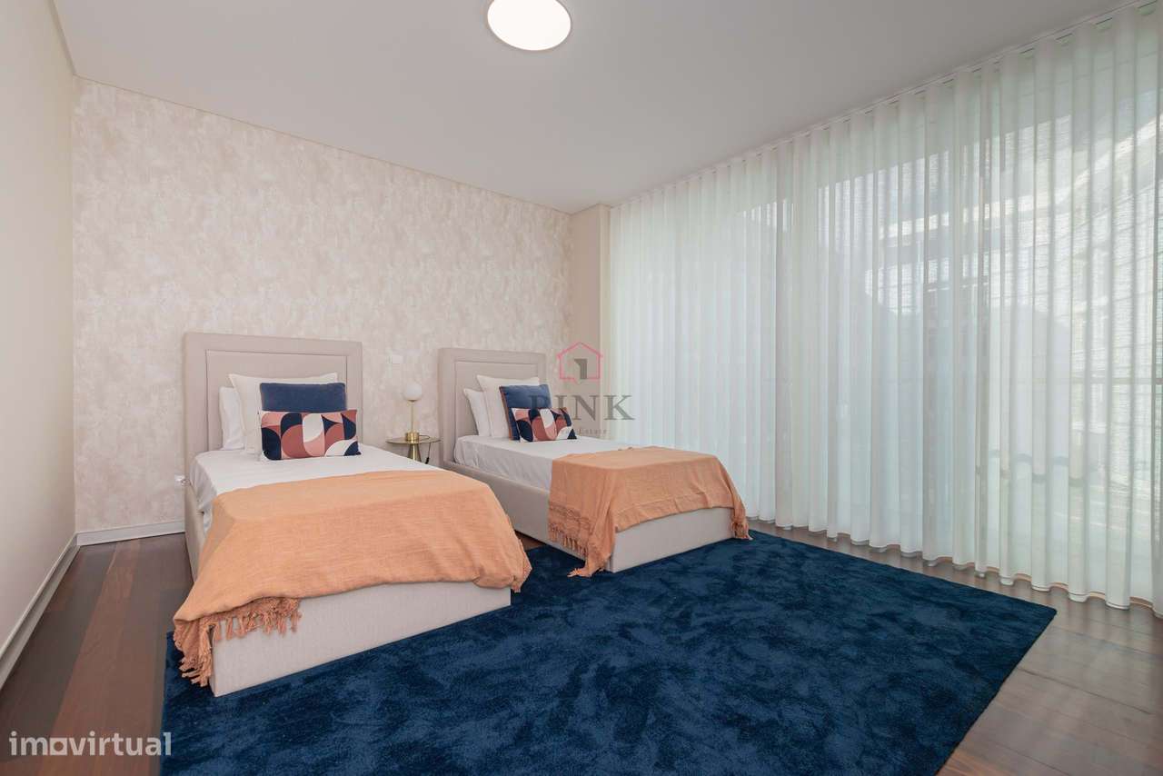 Apartamento Mobilado -  T4 no Plaza Madeira - Funchal-21