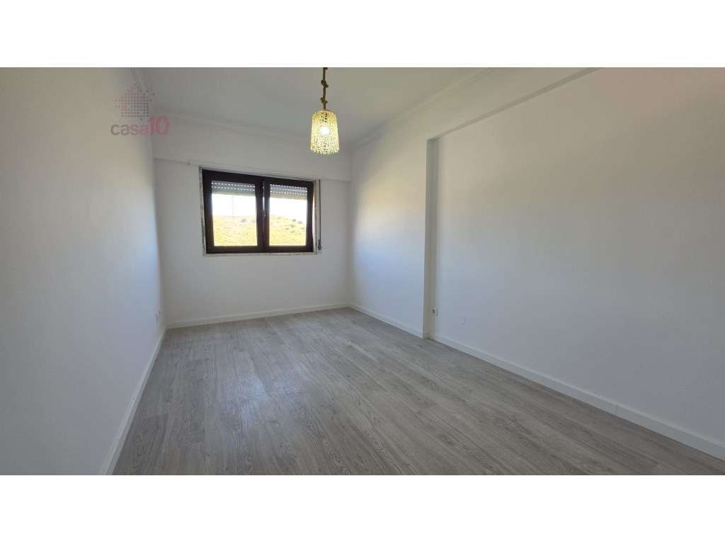 Apartamento T3 renovado para venda em São Marcos-12