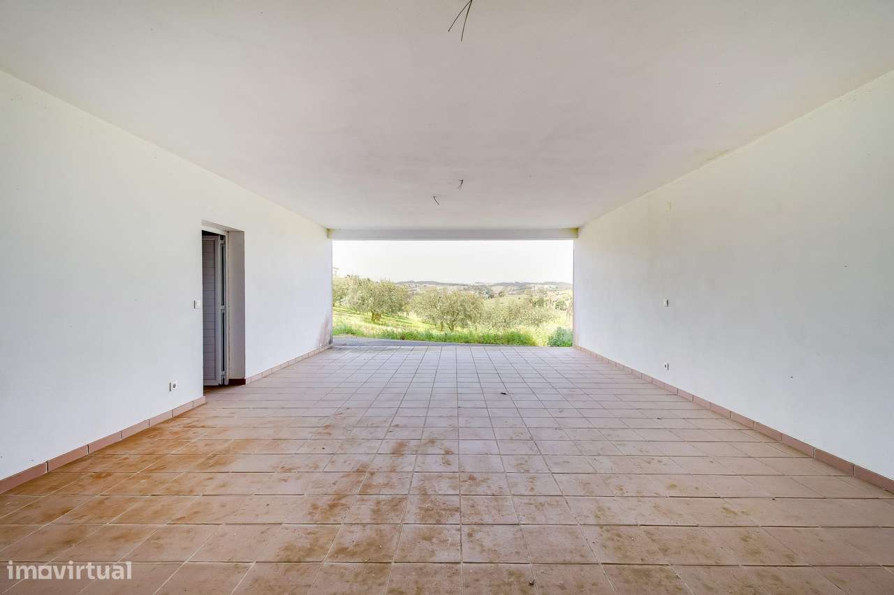 Moradia T3 com Piscina e 3 515 m² de Terreno | Entre o Campo e o Mar |-30