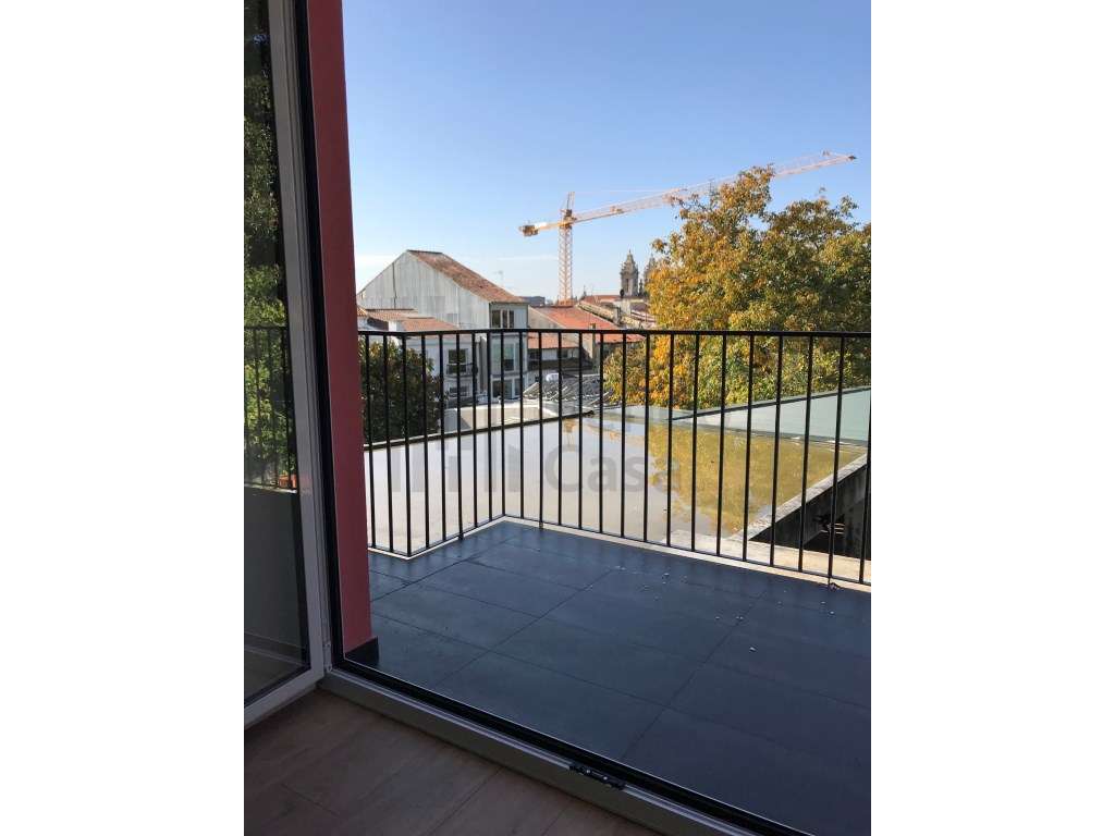 Arrenda-se T2 - Mobilado - Braga/Centro Histórico - Grande imagem: 4/19