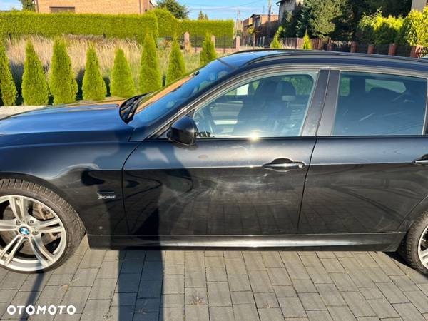 BMW Seria 3 335i xDrive Touring - 23