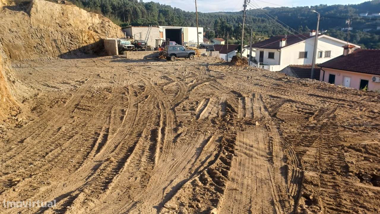 Lote de Terreno  Venda em Lustosa e Barrosas (Santo Estêvão),Lousada - Grande imagem: 4/7