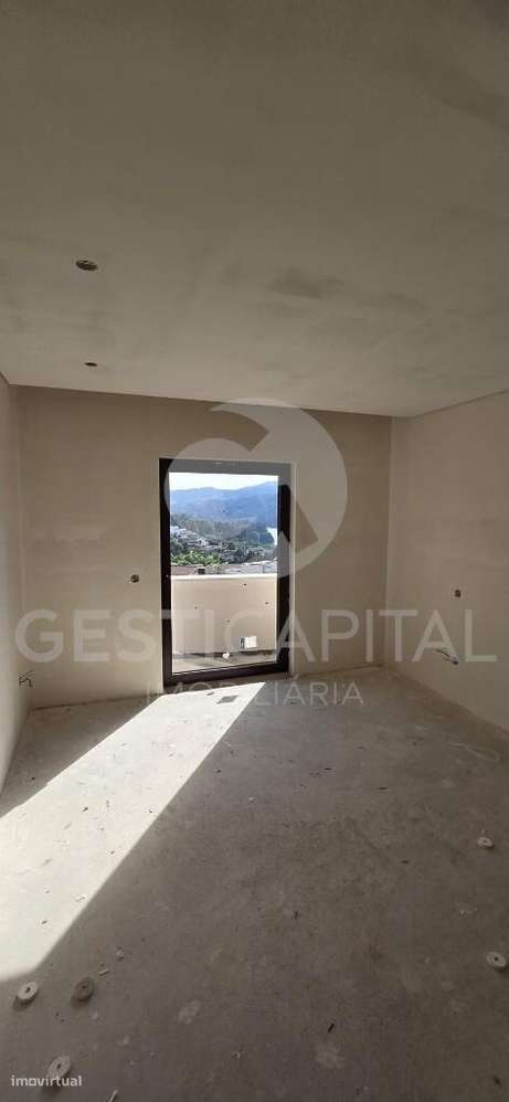 Apartamento T1 Novo | Marco de Canaveses-11