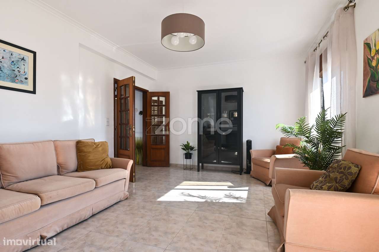 Apartamento T2 Em Varge Mondar