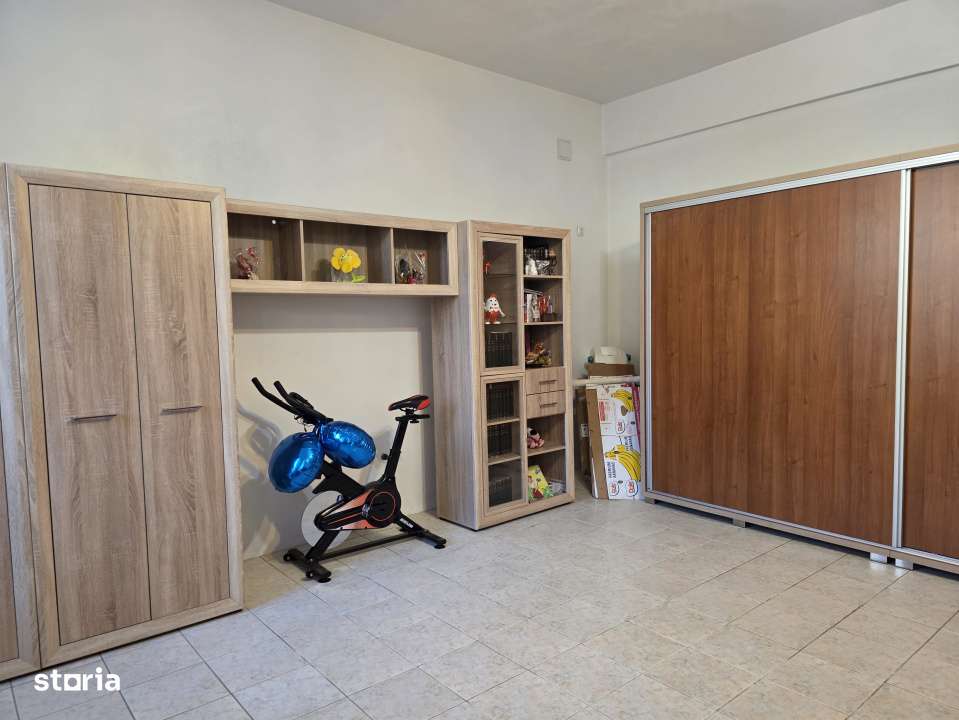 Oportunitate! Casa, 4 camere, curte comuna, ultracentral, Bistrita, ju - Imagine principală: 4/10