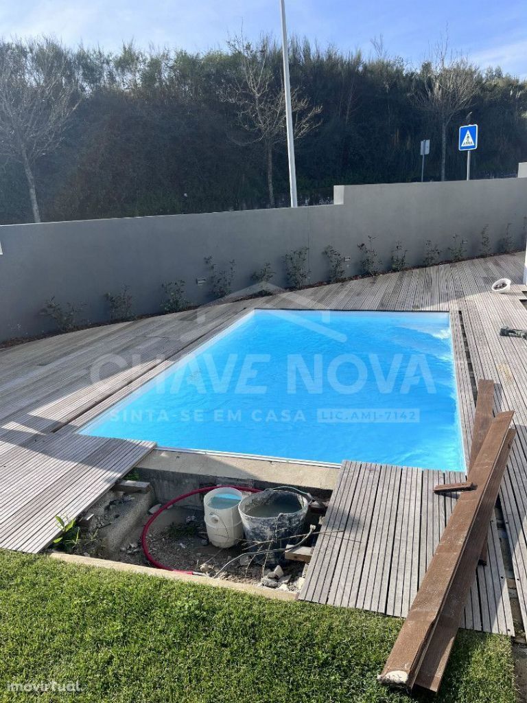 AP-Moradia T3 Nova com Piscina - Antas. Porto