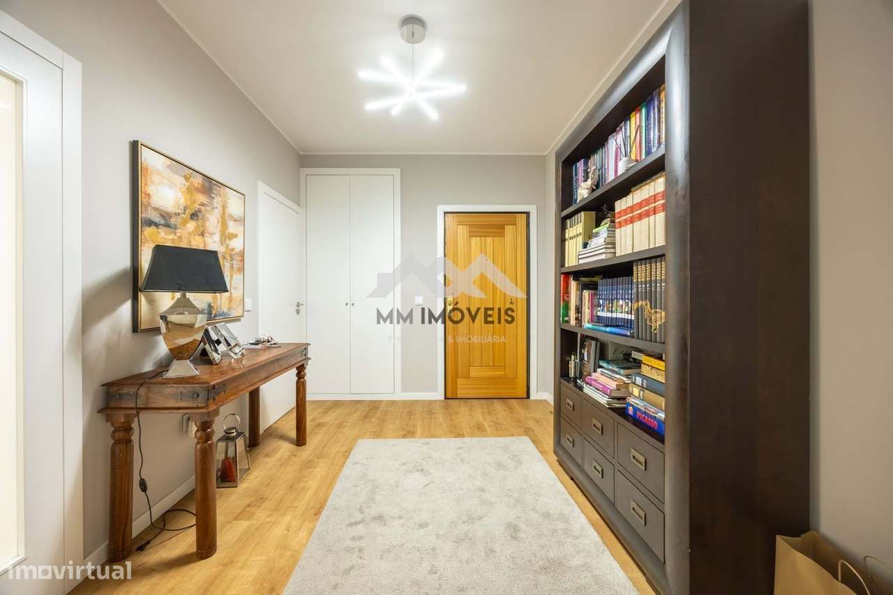 Apartamento T3 | Rio Tinto | Renovado | Varanda | Suite | Transportes - Grande imagem: 4/32