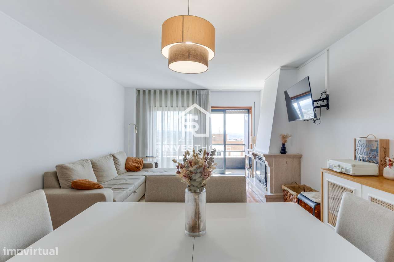 Apartamento T2 | Boas áreas | Varanda | 2 Lugares Garagem-9