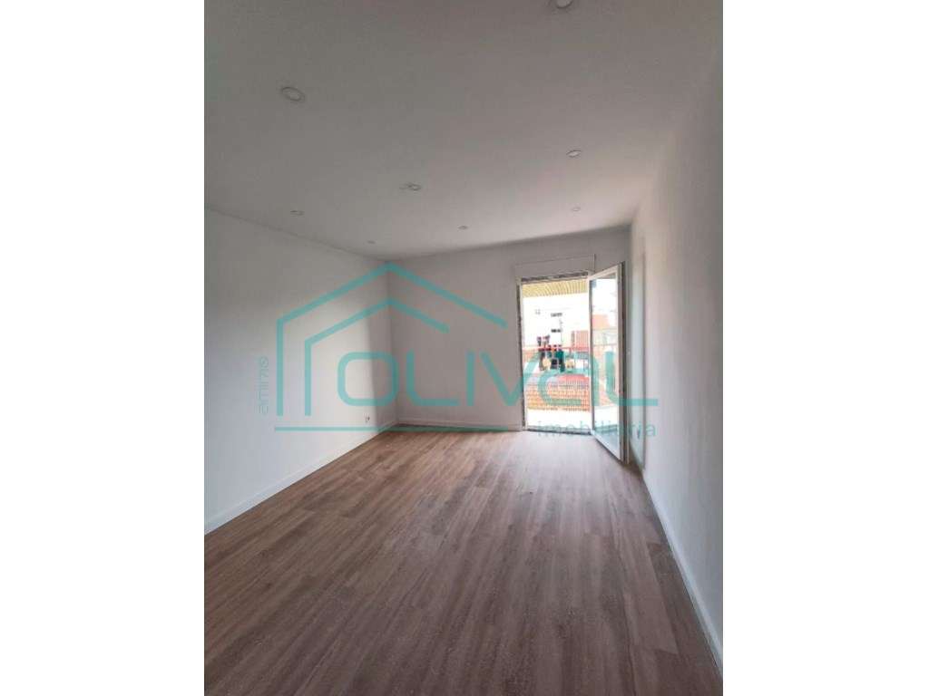 Apartamento t2 à venda na Rua Cidade de Moçâmedes - Grande imagem: 5/8