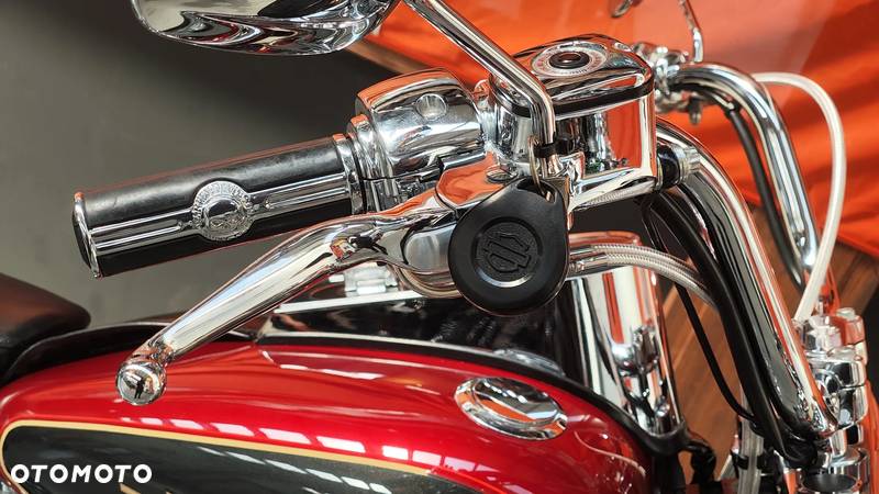 Harley-Davidson Softail Heritage Classic - 19