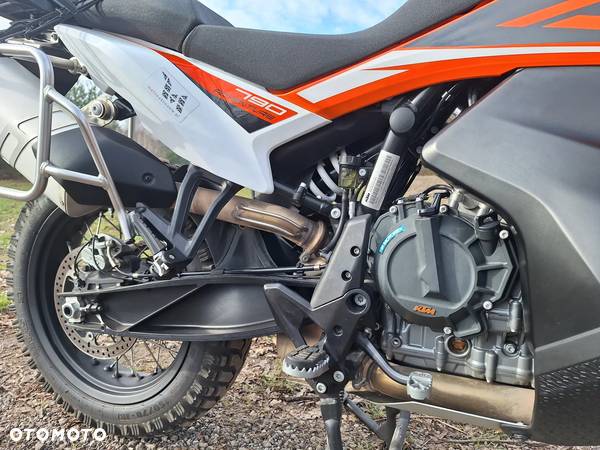 KTM Adventure - 5