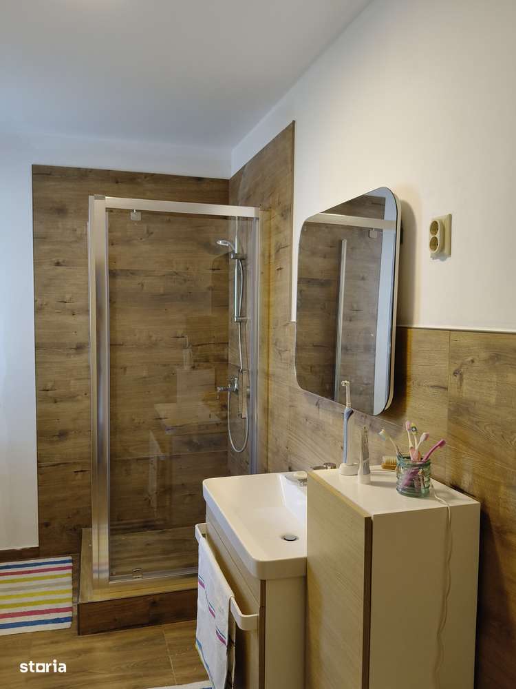 Valea Calugareasca-Radila-Casa de locuit deosebita - Imagine principală: 5/20