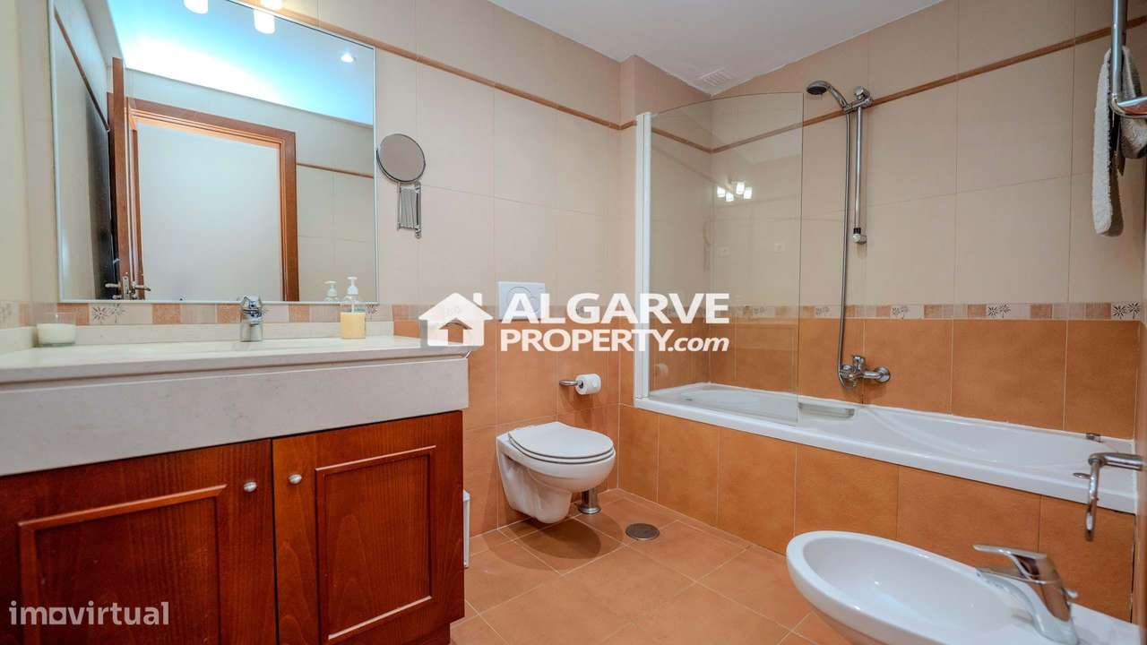 Moradia V4 junto ao Campo de Golfe da Vila Sol, Algarve-19