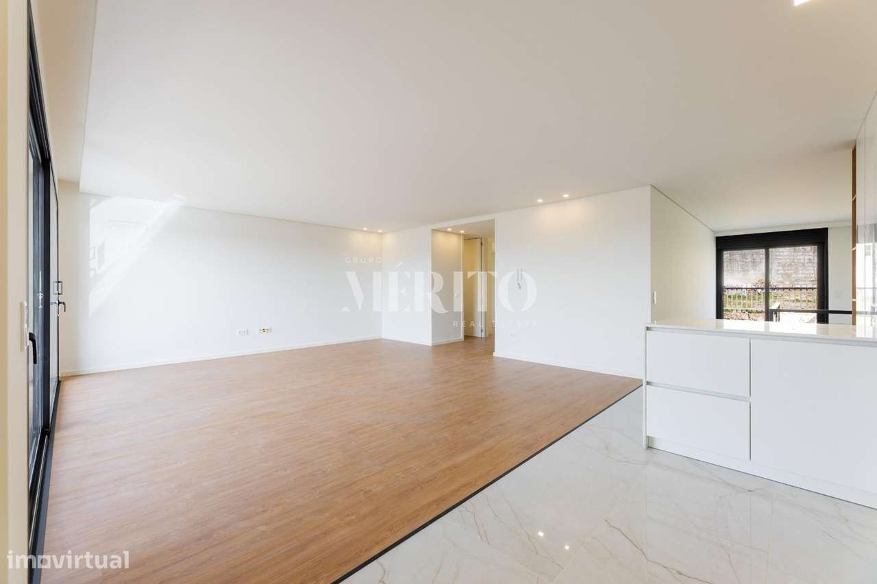 MORADIA T3 GEMINADA - NOVA-17