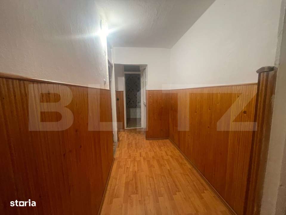 Apartament 3 camere, 70 mp si balcon inchis-11