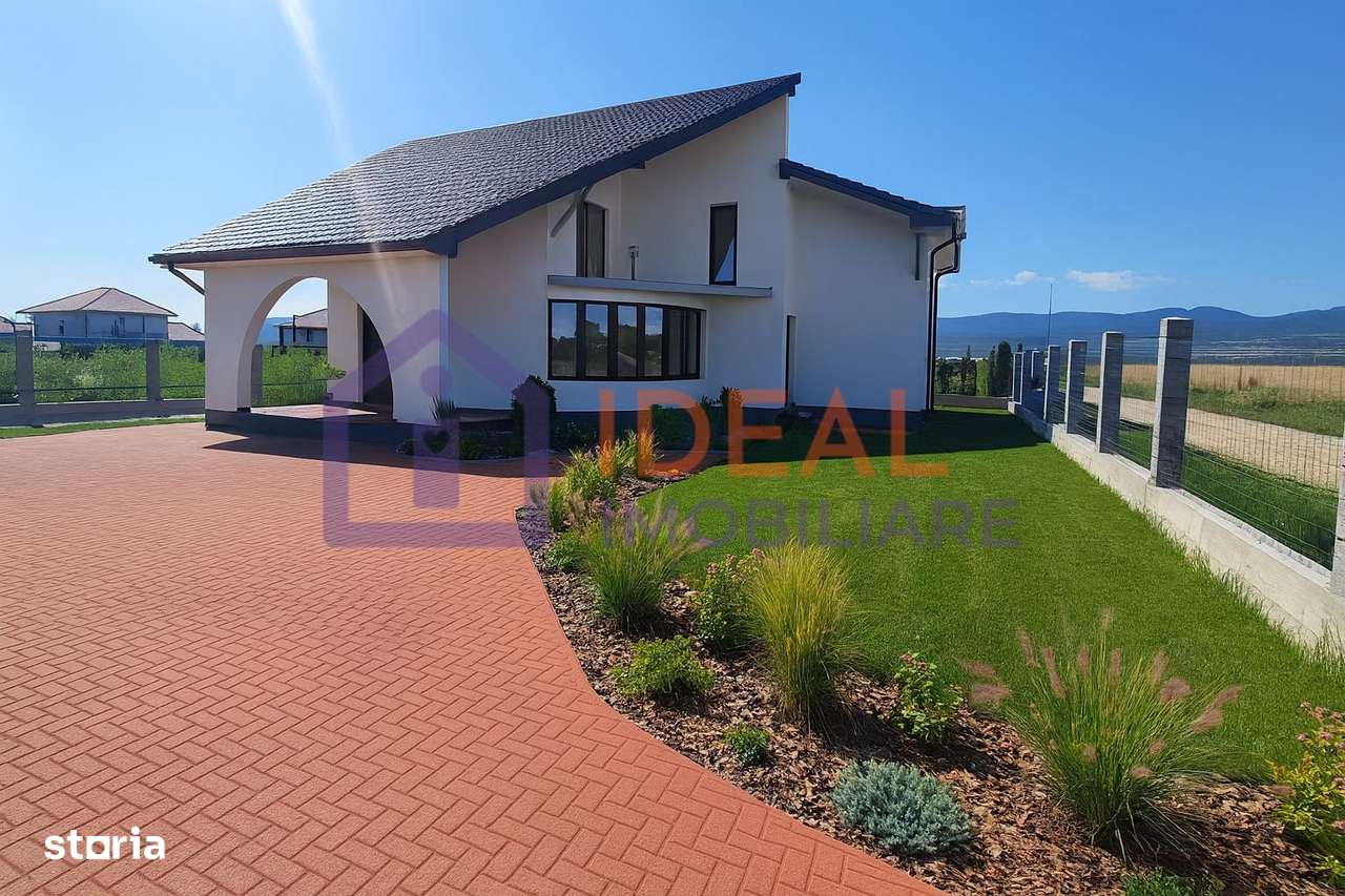 Casa Individuala Moderna cu 5 camere si 668 mpu curte, in Cristian-0