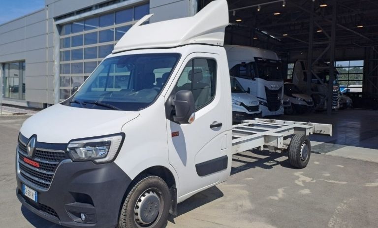 Renault Master 2021