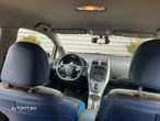 Toyota Auris 1.8 Hybrid Life - 17