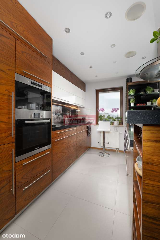 Zabłocie, widokowy apartament, 2 miejsca garażowe-4