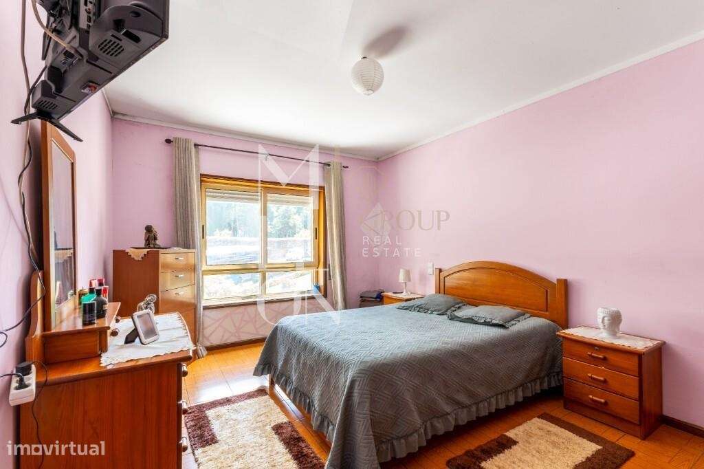APARTAMENTO T3 COM 120M2 EM GRIJÓ-22