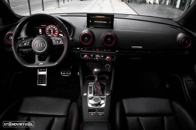 Audi RS3 Limousine TFSI quattro S tronic - 47