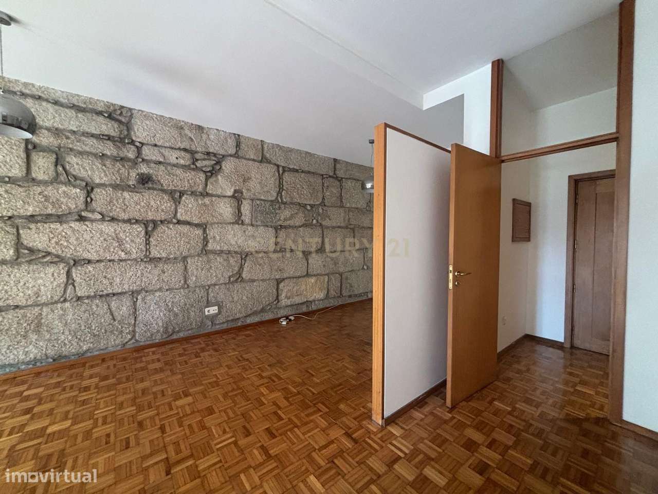 T0 Rua de Álvares Cabral, 371 – Porto | 54,30 m²-4