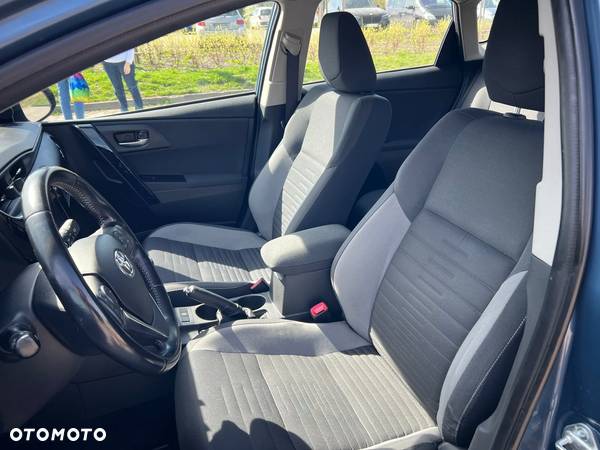 Toyota Auris 1.6 Comfort - 7