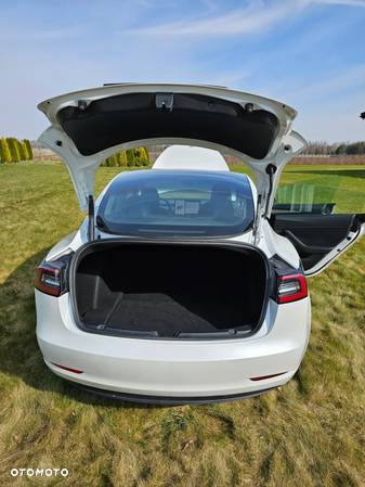 Tesla Model 3 Langstreckenbatterie Allradantrieb Dual Motor - 7