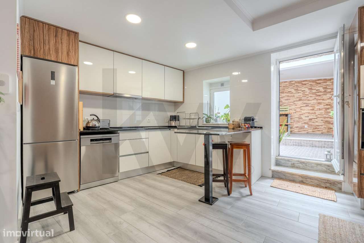 Moradia T4 Única em Alhandra. Moderna e com Espaços de Lazer Ideais pa - Grande imagem: 4/39