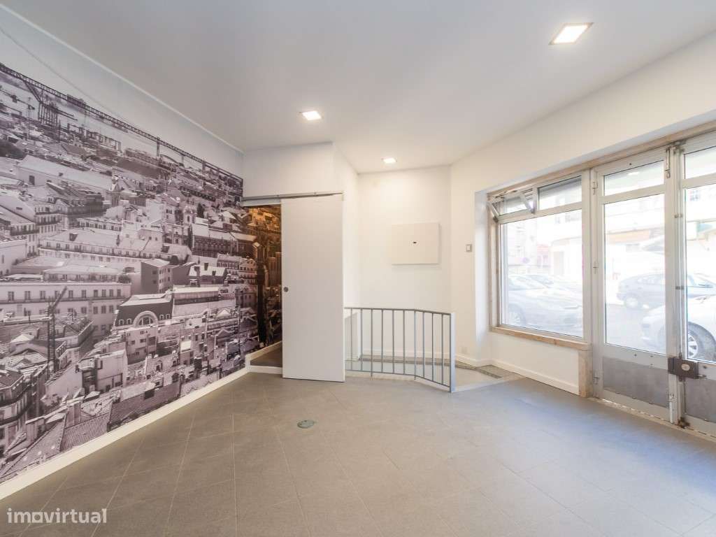 Loja para Investimento ou Comércio - Falagueira, Amadora-13