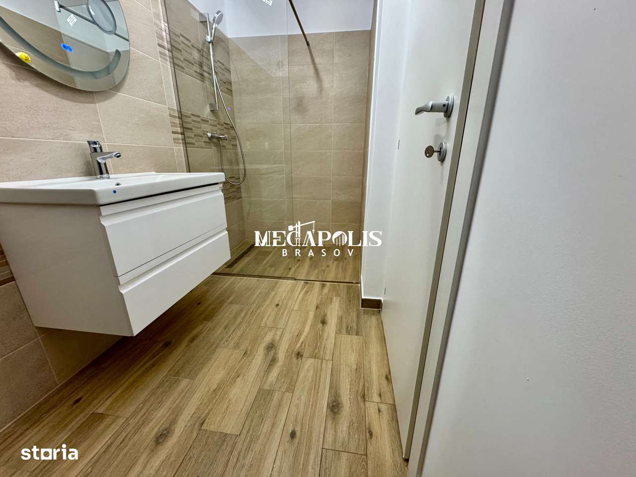Garsonieră de Vânzare | Parcare | 42 mp | Tractorul-2