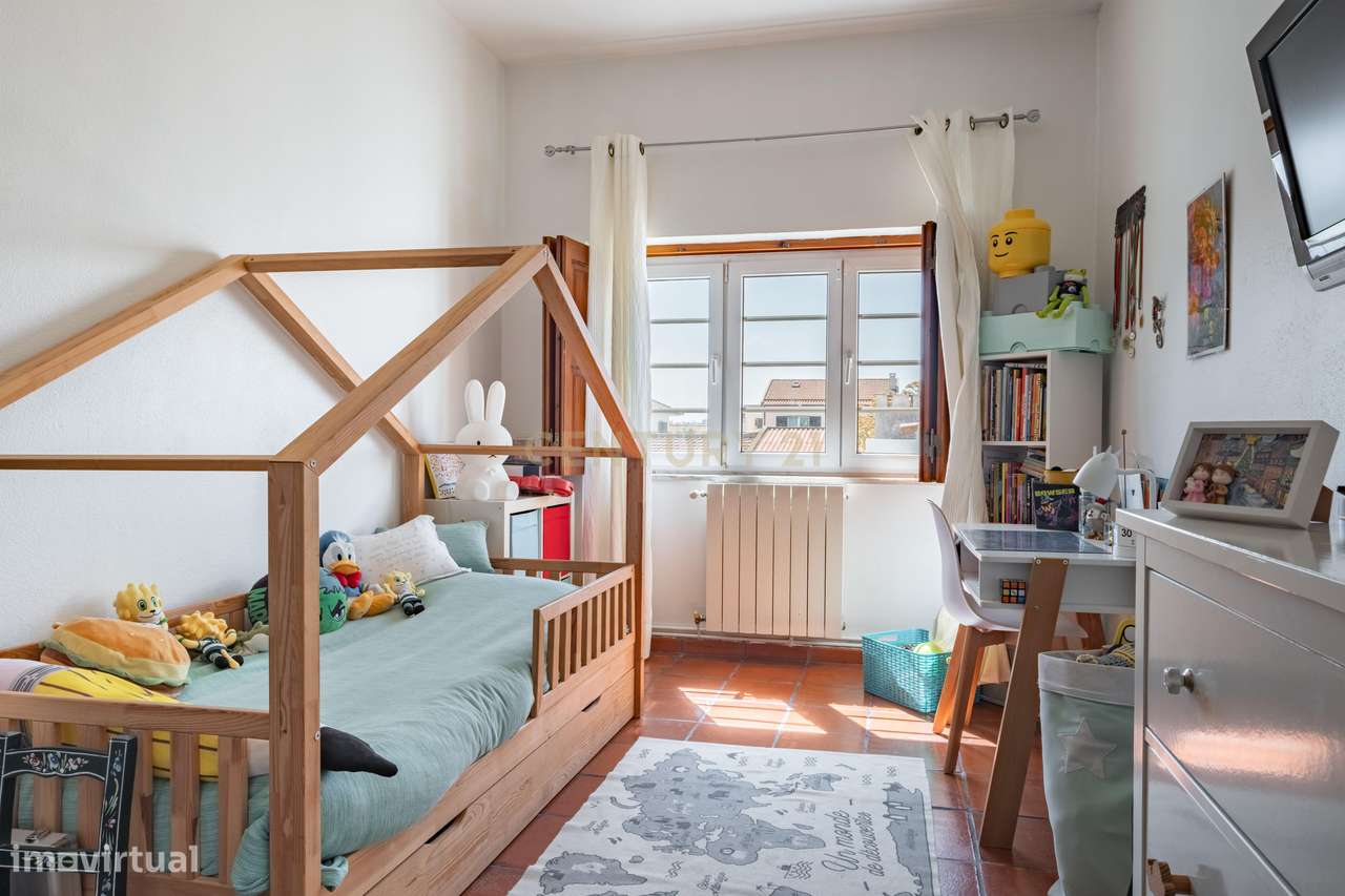 Moradia T4 com piscina em Algueirão Mem Martins, Sintra-13