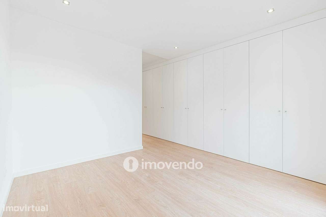 Apartamento T3 Duplex novo, com terraço e garagem, em Loures-21