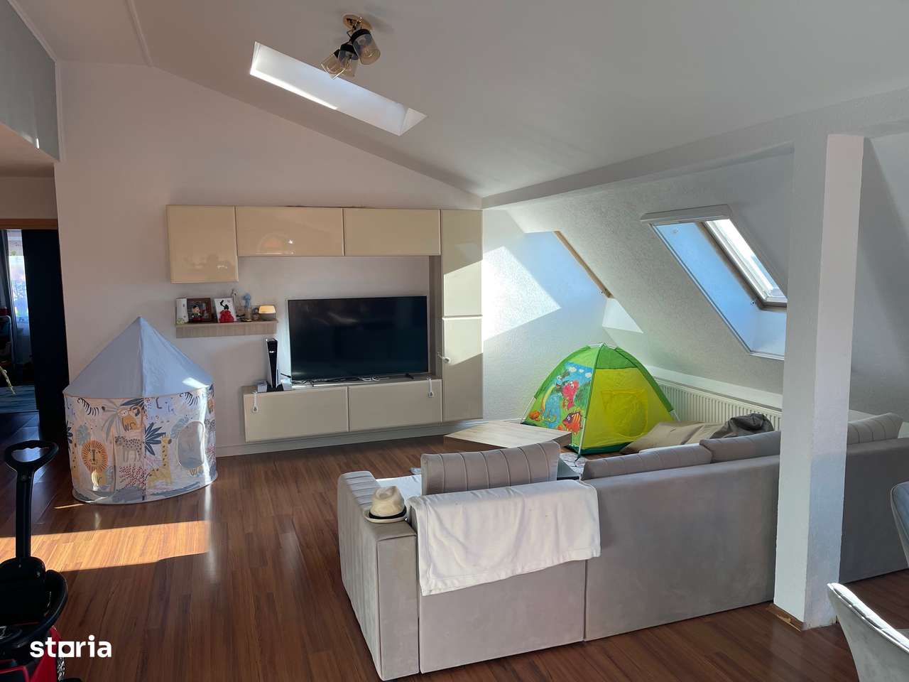 Apartament 3 camere,Zona Semicentrala-8