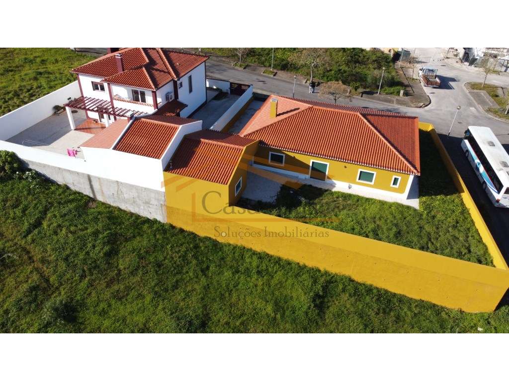 Moradia Térrea - T4 c/ jardim e Garagem - Grande imagem: 4/32