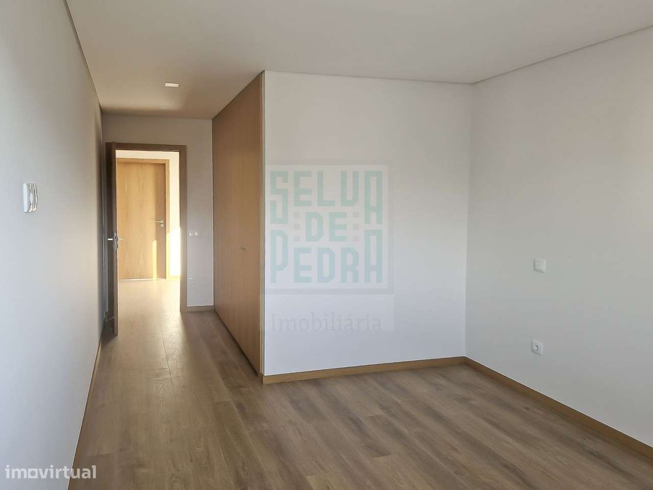 Moradia de 3 frentes V4 Famalicão-32