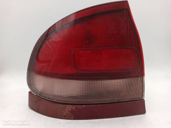 Farolim Esquerdo Painel Mazda 626 Iv Hatchback (Ge) - 1