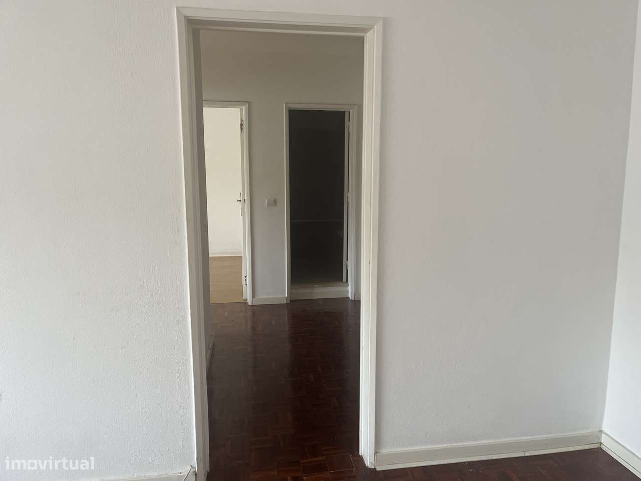 APARTAMENTO T2 CACÉM PARA REMODELAR - PROXIMO AO INTERMARCHÉ-4