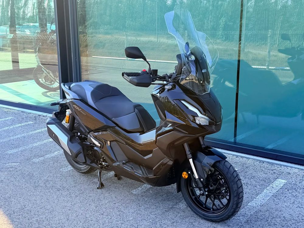 Honda ADV