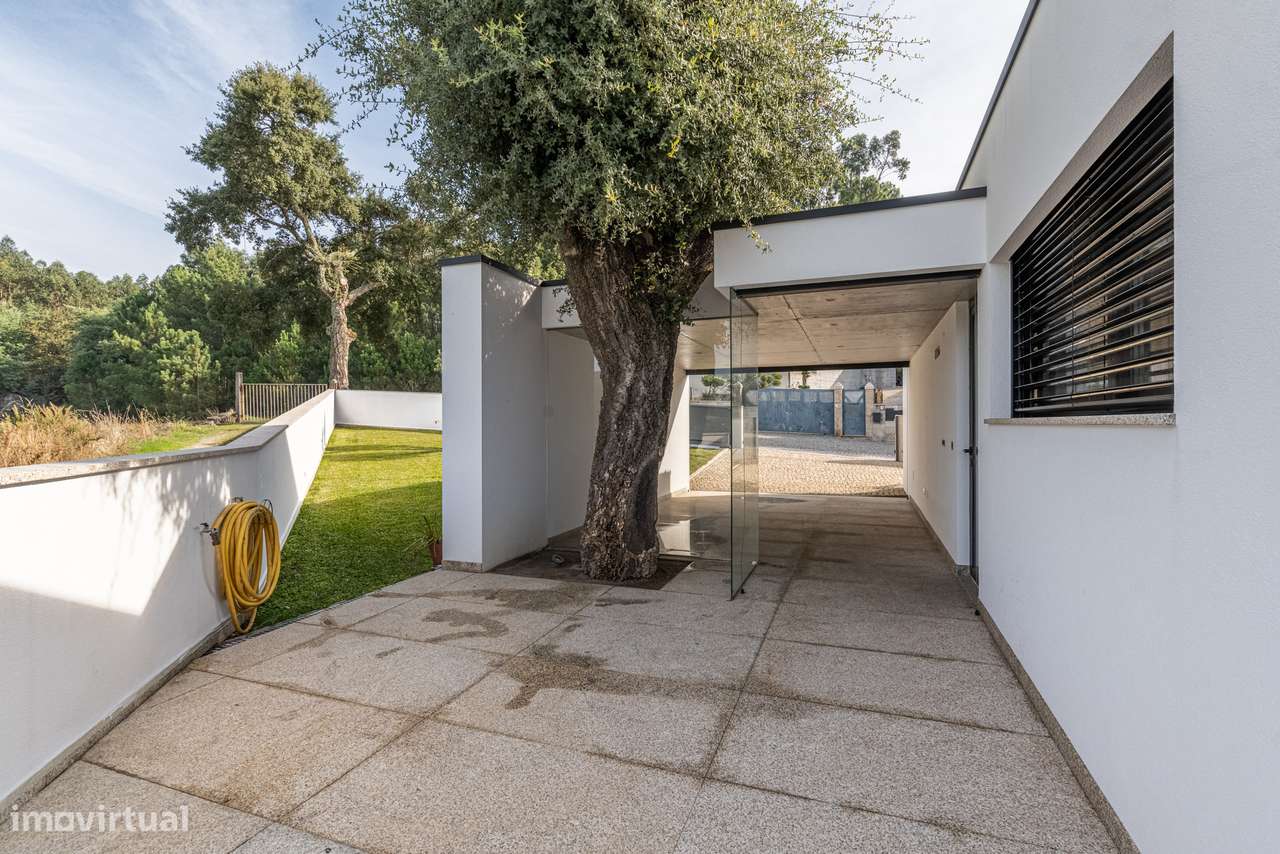 Moradia T3 seminova Briteiros  - Guimarães-27